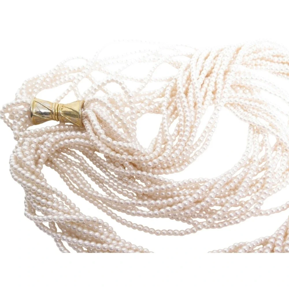 VINTAGE 12 STRAND‎ TWISTED SMALL CREAM GLASS FAUX PEARL BEADS 34